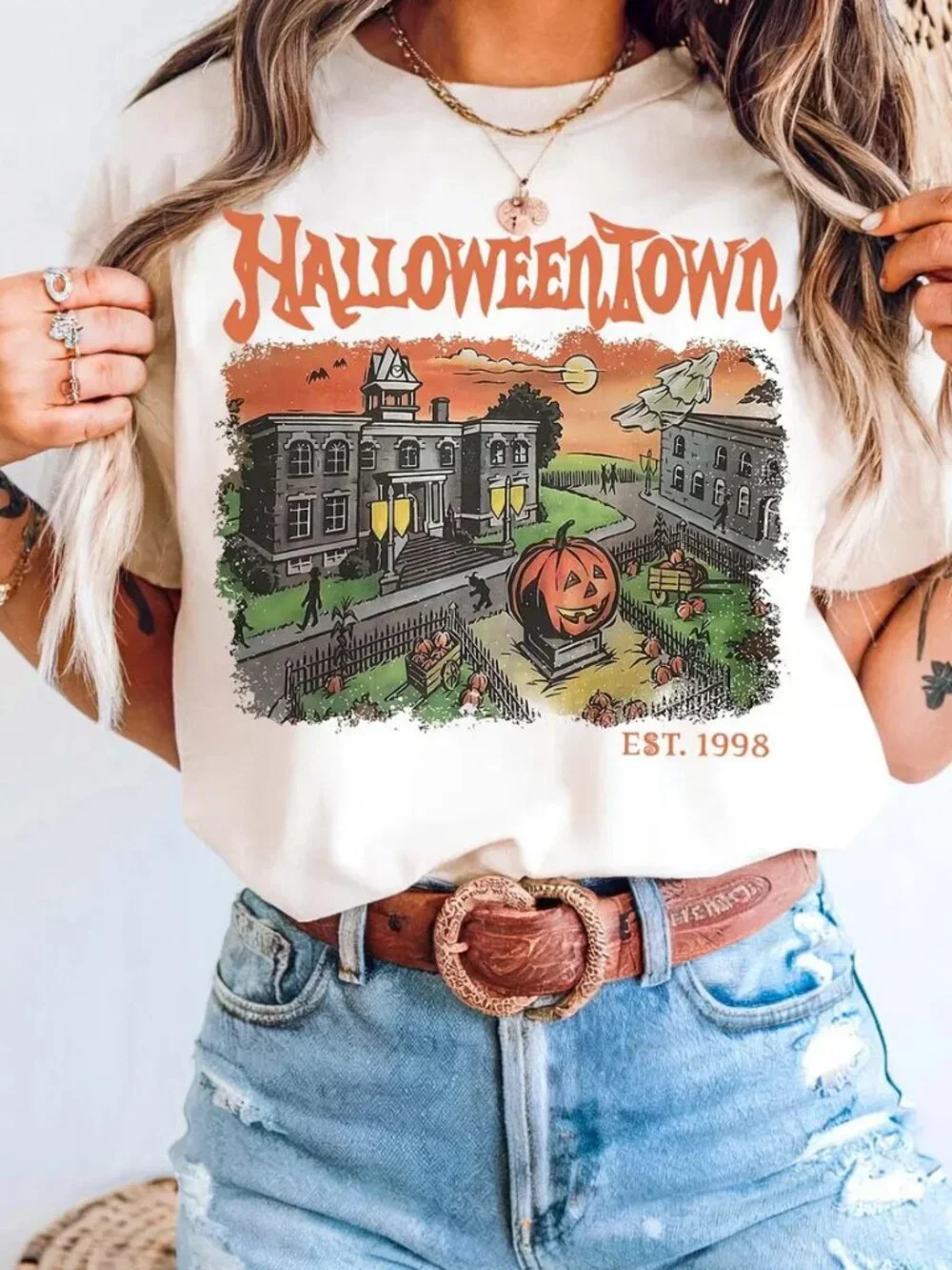 Halloweentown Est 1998 T-shirt - Picture 1 of 3